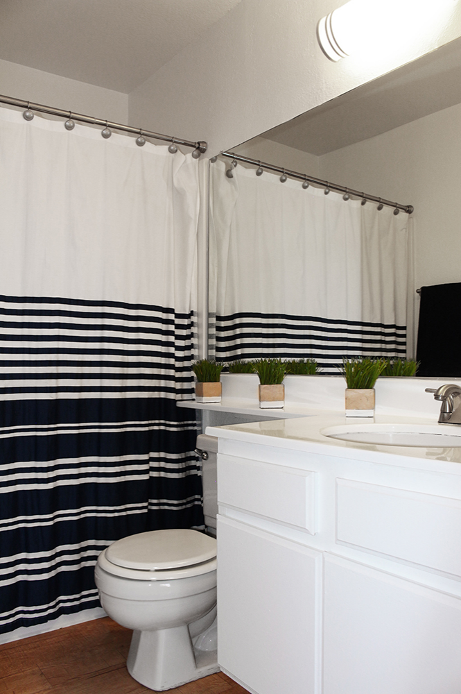 Take a tour today and view Interiors 2 for yourself at the Ridgeview Village Apartments